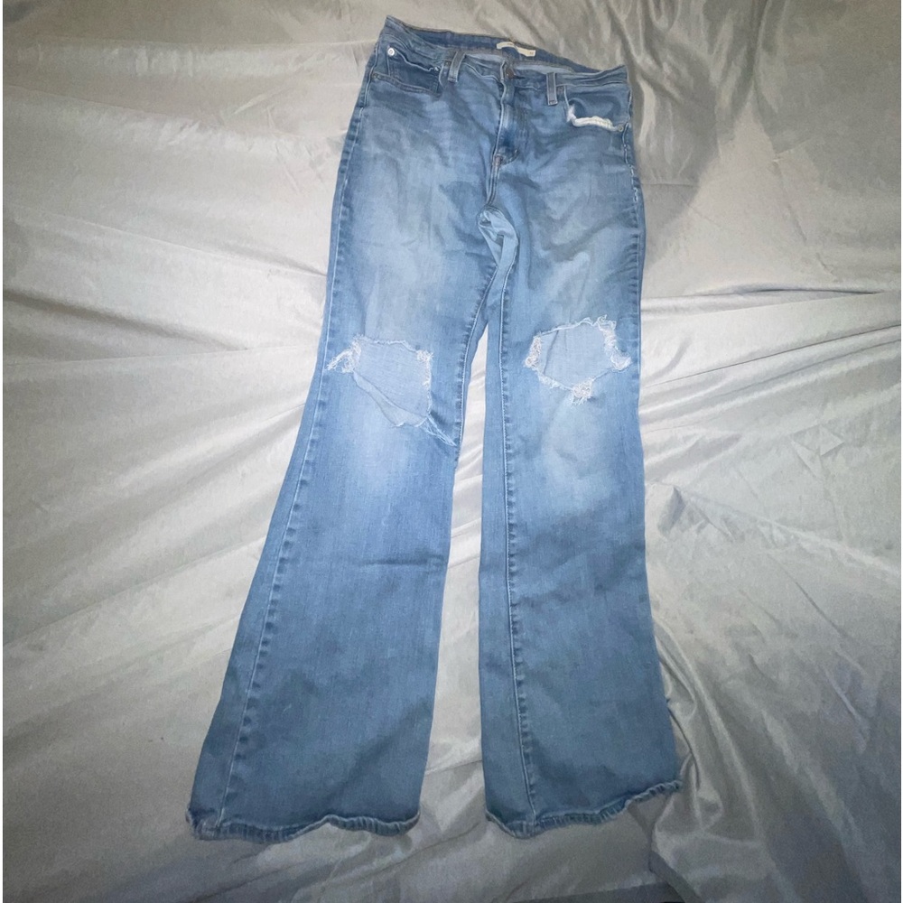 Levi jeans